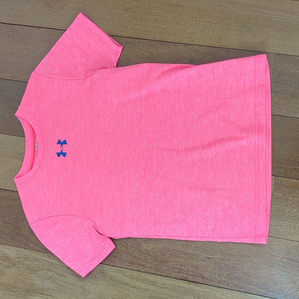 Under armour youth heat gear loose fit shirt